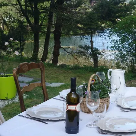Bel , Son Jardin Et Le Lac *